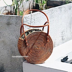 SALE Bali Runde Rattan Handtasche, Rattan Crossbody Tasche, Rattan Tasche, Boho Boho, Frauen handgewebte Strohtasche