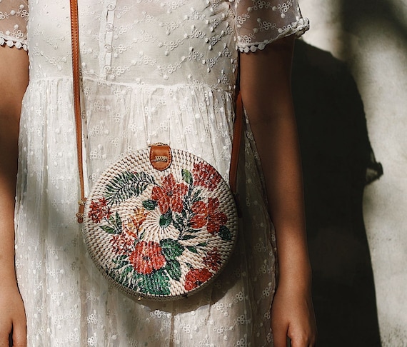 SALE Bali Round Rattan Bag, Flower Summer Autumn Crossbody Bag, Boho  Bohemian Bag, Handmade Woven Straw Bag (Flower Decoupage)