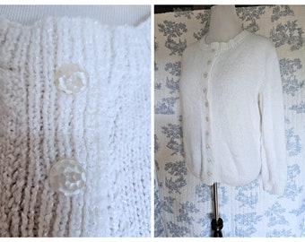 Size L to XL Vintage 1980s Hand Knit White Cardigan