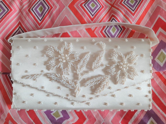 Vintage 1960s Ivory Beaded Evening Bag