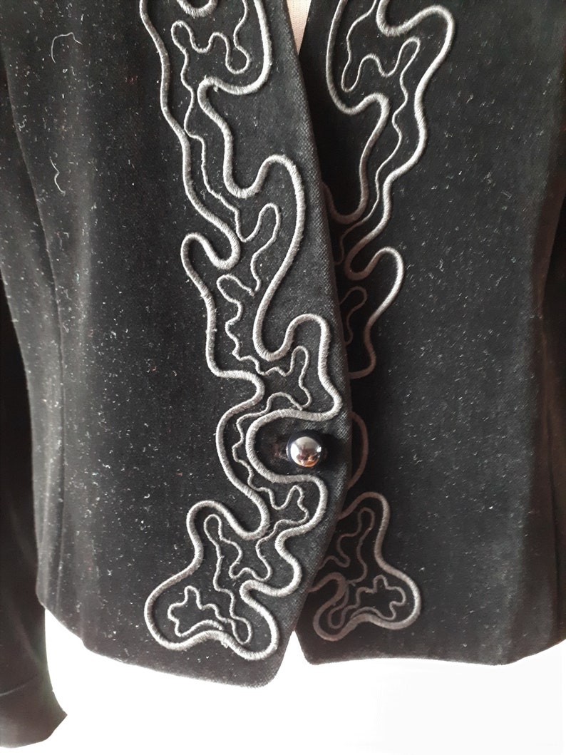 Vintage 1980s Jaeger Black Velvet Cropped Blazer Size XL