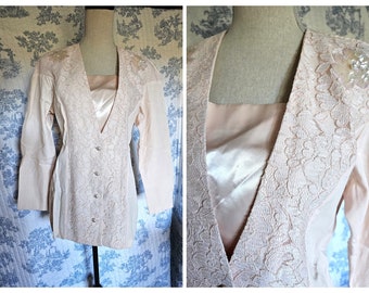 Size M Vintage 1980s Pink Blazer With Lace