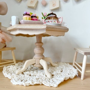 Dolls house on sale plinth stand