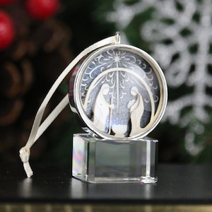 Tiny Silver Holy Family I Ornament - Glass and Lasercut paper - Christmas ornament - Holy Family ornament - Nativity ornament