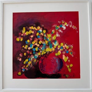 Pintura roja Flor de mimosa Impresión monotipo Pintura original Colores al óleo Flores Jarrón Arte abstracto rojo Artista de Albania