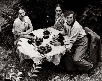 André Kertész Vintage Photo Print: Chagall and Family, Paris 1933