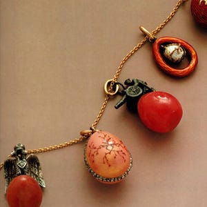 Fabergé Fünf Miniatur Ostereier Original Vintage Großer Buchdruck - Imperiale russische Fantasien - Geschenk für Kunst- und Schönheitsliebhaber