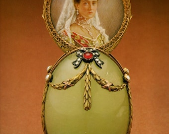 Fabergé-hoefeiprint – imperiale Russische kunst, vintage boekenpagina