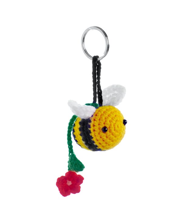 Crochet bee bumblebee keychain