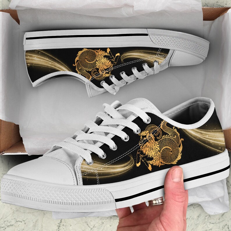 earth shoes capricorn