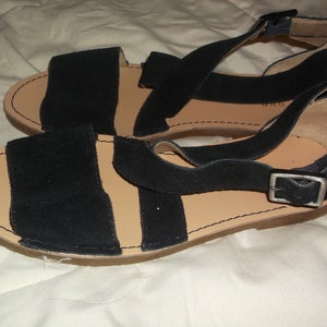 Bass sandals from store the 9s