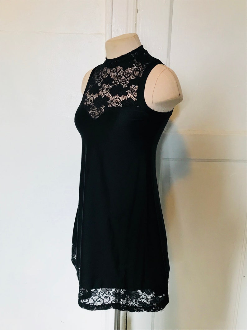 Round Neck Lace Panel Black Dress