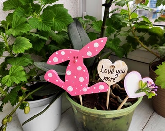 Funny plant stakes Bunny ornament Indoor planters Presents for mom Cute planter Handmade Plant lover gift Unique planter Happy Easter gift