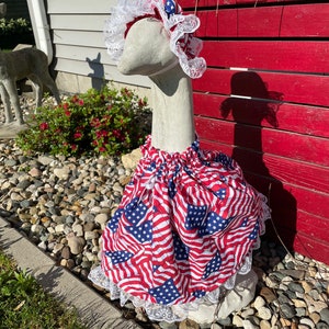 Flag dress red white and blue for Large Goose cement or Plastic