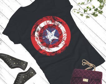 Camiseta vintage Star Shield: camiseta de superhéroe retro desgastada