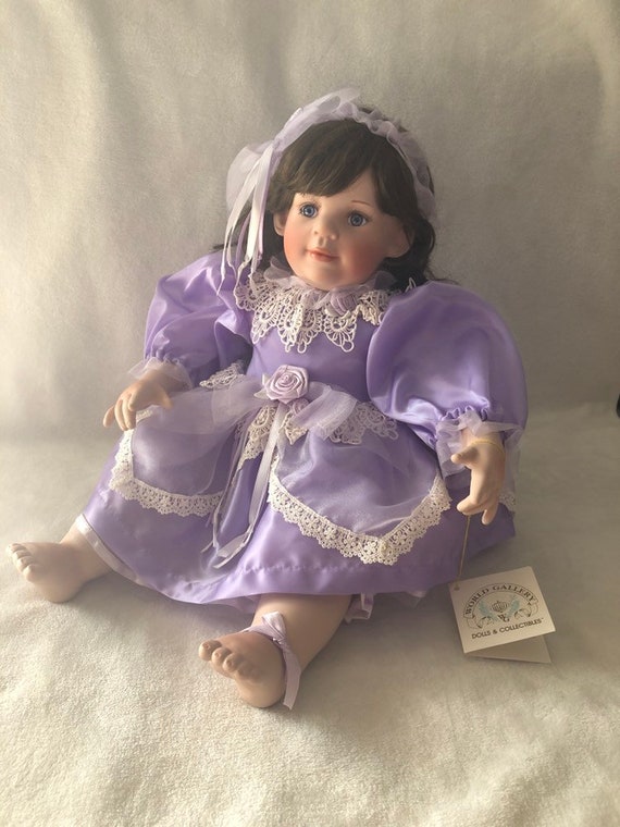 world gallery dolls and collectibles