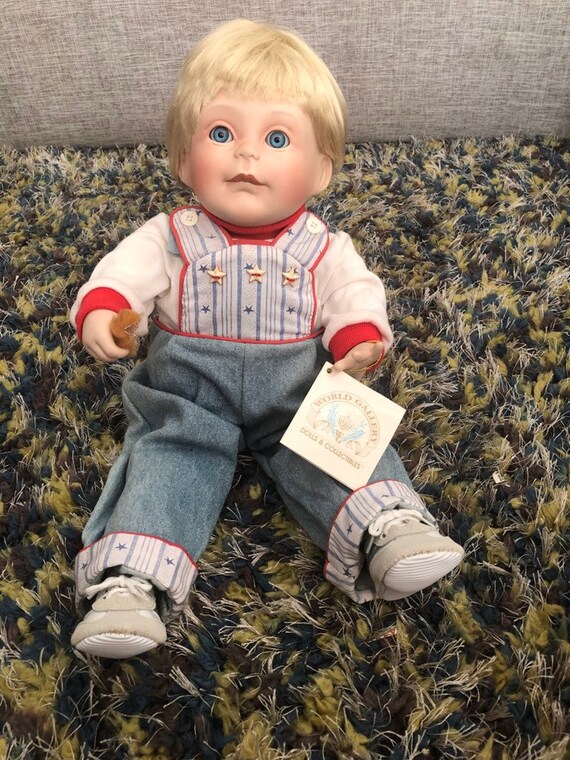 world gallery dolls & collectibles