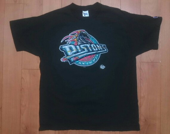 detroit pistons tracksuit