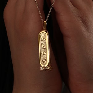 3-sided Ancient Egyptian Hieroglyphic Plain Background, 3 Sided Personalized Hieroglyphics, Egyptian Cartouche Name Necklace, Christmas Gift