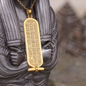 Egyptian Cartouche Necklace, Customizable Egyptian Nameplate for Women, Ideal Gift for Birthdays or Celebrations, Christmas Gift
