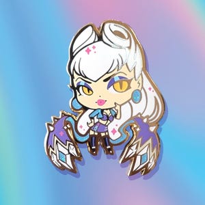 KDA Evelynn Enamel Pin | gold enamel pin | league of legends pin | video game pin | kpop pin | succubus pin