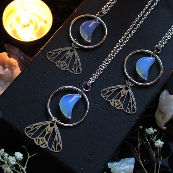 Mondlicht necklace - opalite jewelry, alternative jewelry, witch necklace, gothic, moon jewelry, alternative, crystal necklace