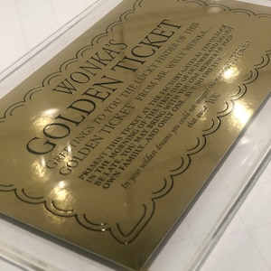 Willy wonka golden ticket display
