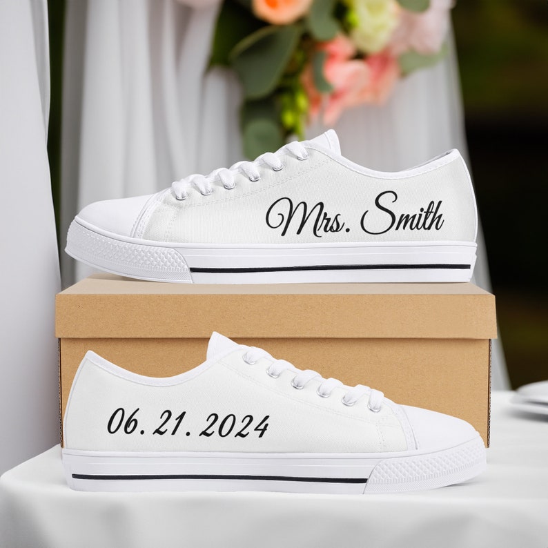 Personliga brudskor - Anpassade sneakers för bröllop med namn och datum bild 2