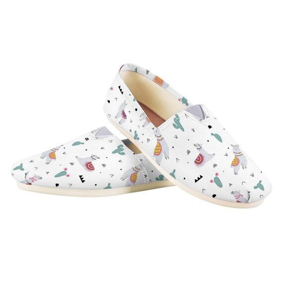 Shoes with deals llamas on them