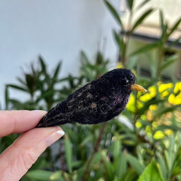 Needle Felted European Starling  Brooch Bird Pin Mother’s Day Gift Gift for Her Gift Idea Bird  Ornament Starling Ornament scarf pin