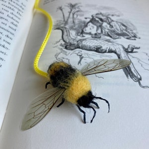 Needle Felted Bee Bookmark: Merino Wool Book Lover Gift