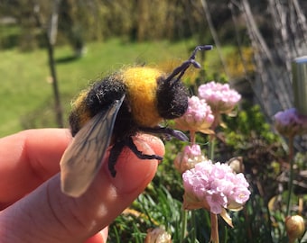 Gefilzte Biene Hummel Frühlingsdekoration Muttertagsgeschenk Geschenk für Insektenliebhaber