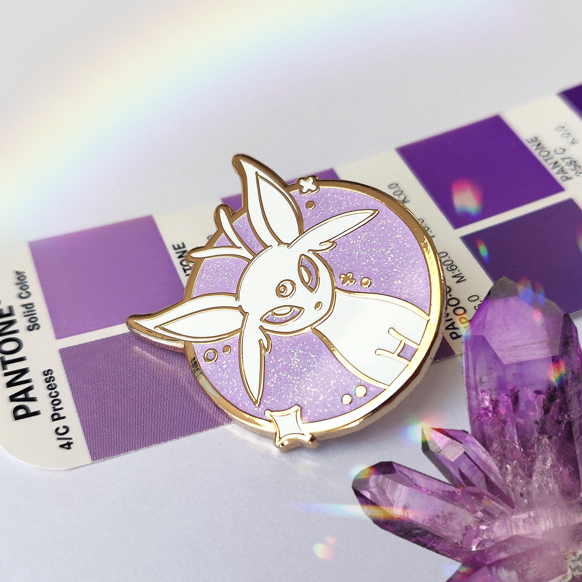 Shiny Eevee Pin Badge – Cup of Cards