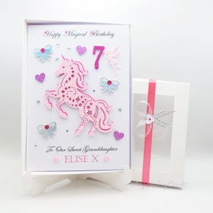 Handgemaakte gepersonaliseerde luxe EENHOORN kleindochter dochter zus nichtje verjaardagskaart met GESCHENKDOOS