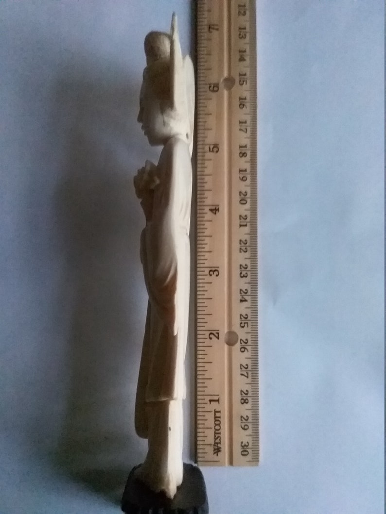 129- Vintage lady statue Quan Yin made from real bonetusk Kwan yin