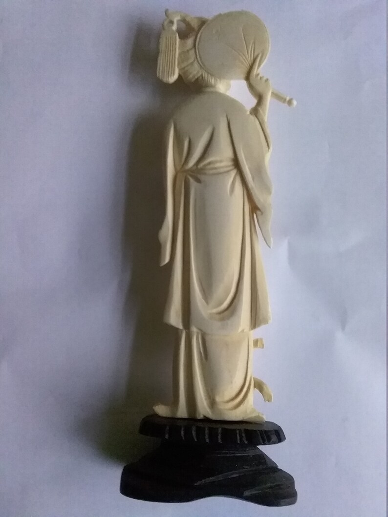 129- Vintage lady statue Quan Yin made from real bonetusk Kwan yin