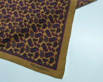 Vintage Yves Saint Laurent YSL Paisley Motivo floral Lujo Seda 80s 90s Pañuelo 22.5 x 22.5 Pulgadas Pañuelo cuadrado de bolsillo