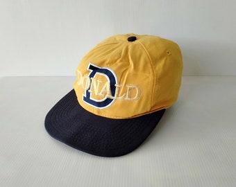 Vintage Donald Duck Walt Disney Yellow and Navy Blue cap | 90s Cartoon Animation Classic 1990s trucker basketball cap