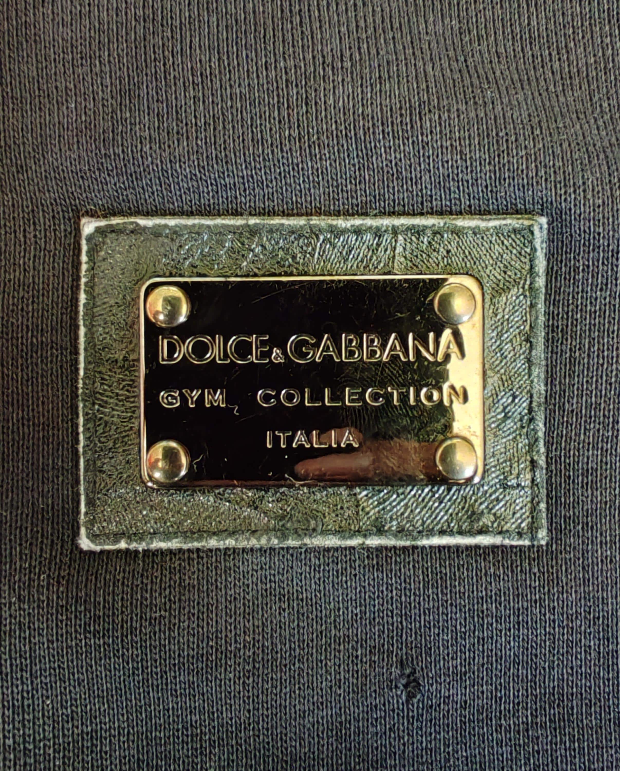 Dolce and Gabbana D&G Gym Collection Distressed Style Zipper Dolce and Gabbana D&G Gym Collection Distressed Style Zipper