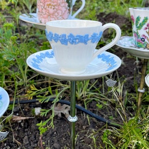 Teacup Bird Feeder Plant Pick, Vintage ENGLISH TEA CUP, Wedgwood Queensware, Potted Plant, Stake, Mothers Day, Housewarming, Retirement