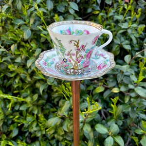 Teacup Bird Feeder, Pole Mount Bird Feeder, VINTAGE ENGLISH TEA Cup & Saucer, Free Standing SMAll Bird Feeder, Gift for Mom, Mother's Day