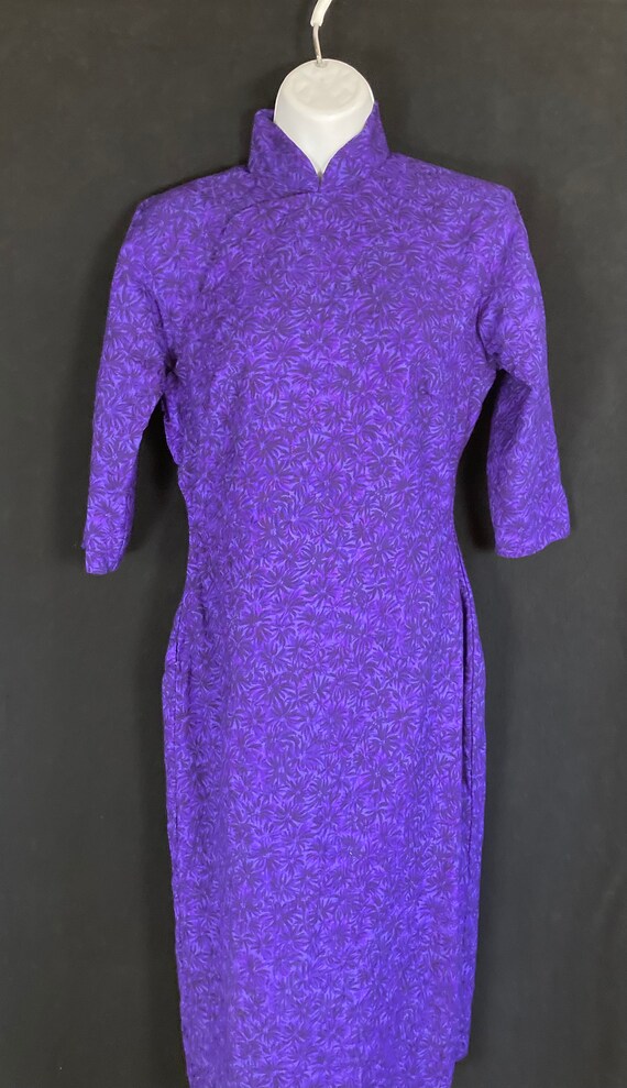 Beautiful Vintage Mandarin Collar Dress- Purple H… - image 3