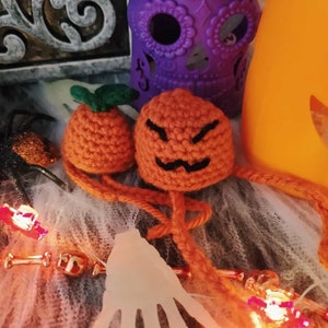 Crochet Halloween Hats for Pets - Pumpkin Hats for bunny, hedgehog, chameleon, hamster, guinea pigs, lizard, reptiles - Tiny hat for pets