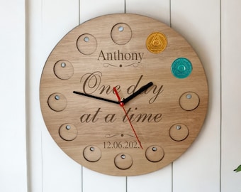 Personalised Recovery Token Display Clock - Chips - Personalized Serenity Prayer Recovery Chip Holder - AA display - Holder - Coin