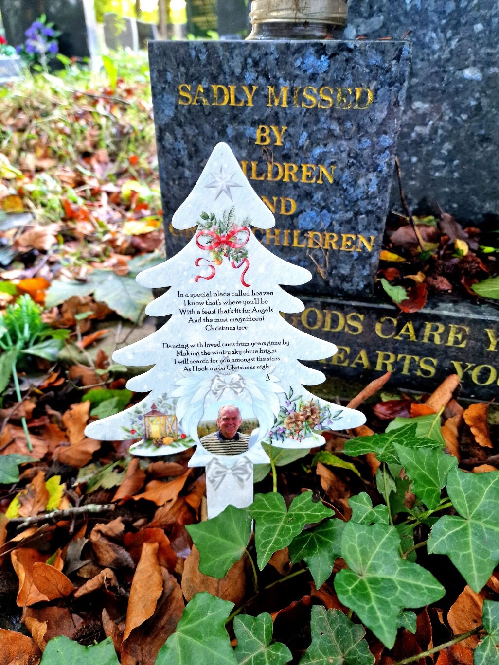 Thyle Christmas Mom Grave Decorations For Cemetery Metal Cardinal Grave Markers Cardinal Memorial Plaque Stake Garden Decor Cemetery Decoration For Loved Ones Garden Lawn Yard