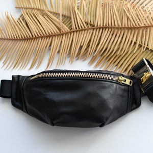 Black Leather Bag with Chunky Zipper, Beige Leather bag with chunky zipper