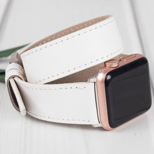 Factory Wholesale Luxury Designer Watch Strap for LV Gg Mcm Apple Watch  Band Series 1/2/3/4/5/6 Mobile Cell Phone Accessories 38/40/42/44mm - China  Wholesale Apple Watch Band and Leather Watch Band price
