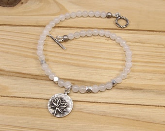 Pulsera de tobillo de loto de jade blanco - joyería boho hecha a mano - accesorio para los días de verano