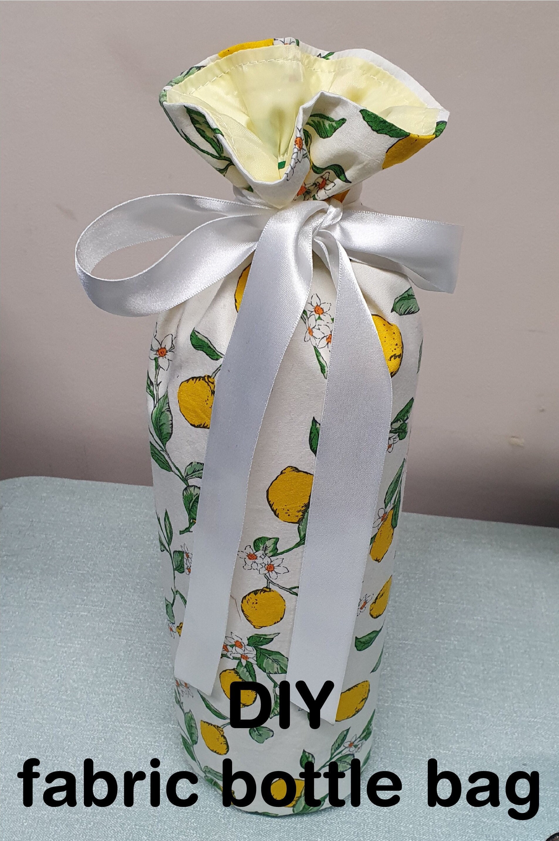 DIY Fabric Bottle Bag Pattern & Step by Step Guide Bottle Bag Giftbag