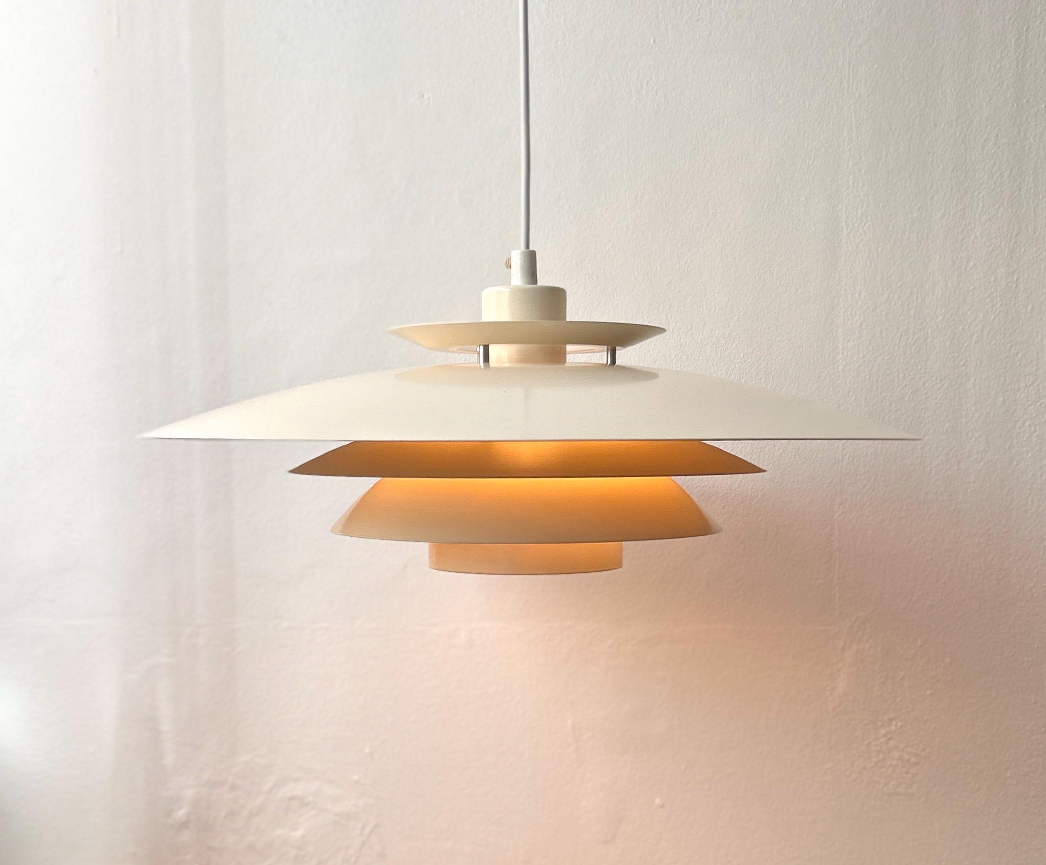 フランス アンティーク オパリンドロップとミルクガラスシェード